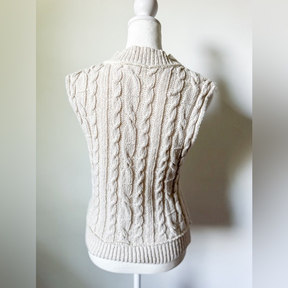 By Together Chunky Knit Vest - Picture 4 of 5